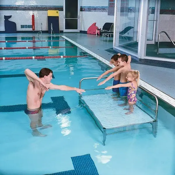 Tot Dock shallow-water teaching platform